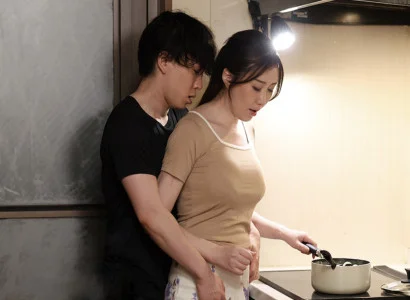 Người đàn bà của cha kích thích con chồng